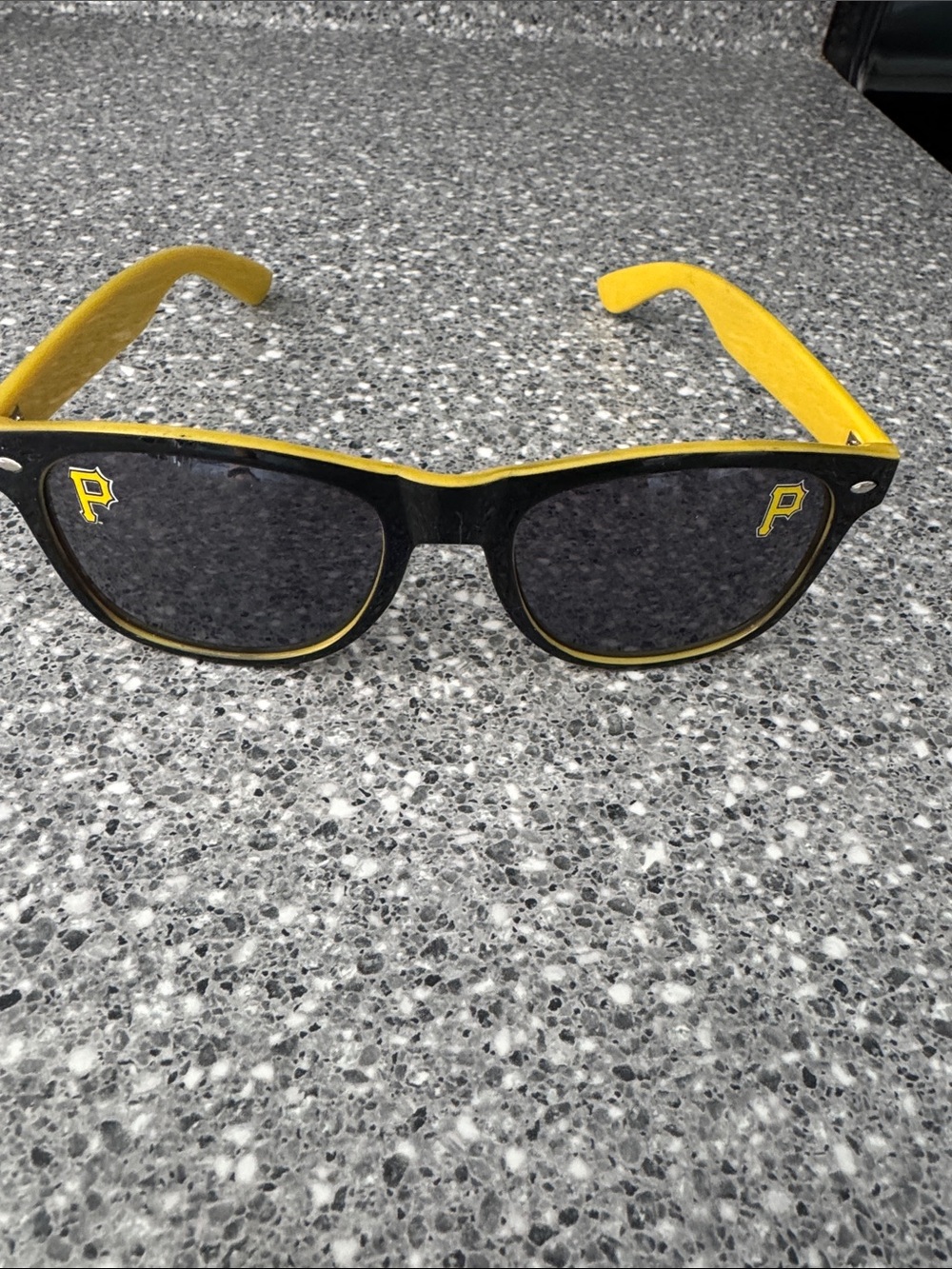 Pittsburgh Pirates Kids Yellow & Black Sunglasses